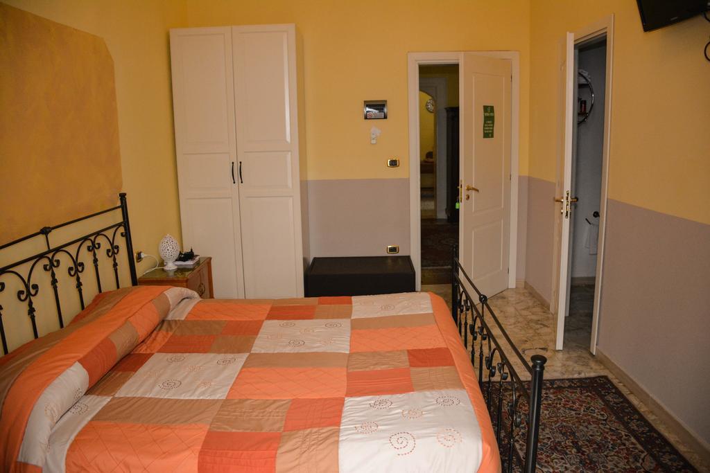 B&B Le Colonne Μπρίντιζι Εξωτερικό φωτογραφία