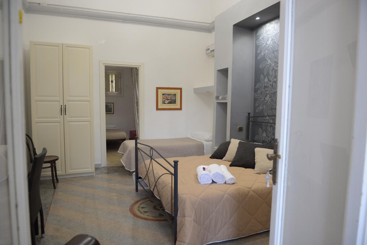 B&B Le Colonne Μπρίντιζι Εξωτερικό φωτογραφία